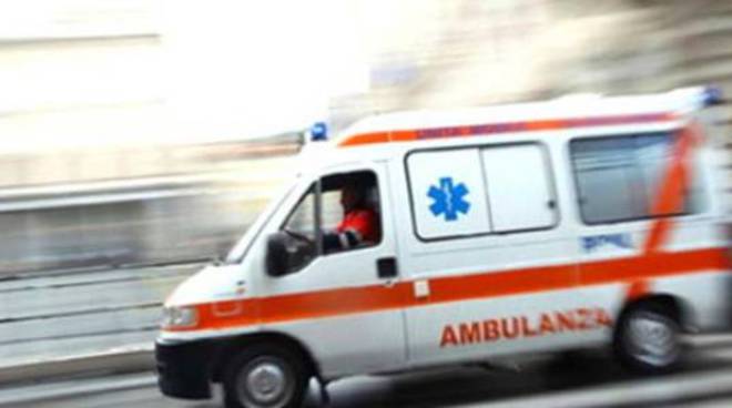 20140715130744-soccorsi-ambulanza-incidente
