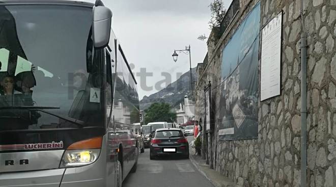 praiano traffico bus