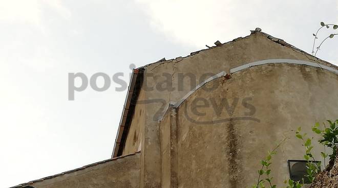 Minuta scala chiesa Annunziata fulmini