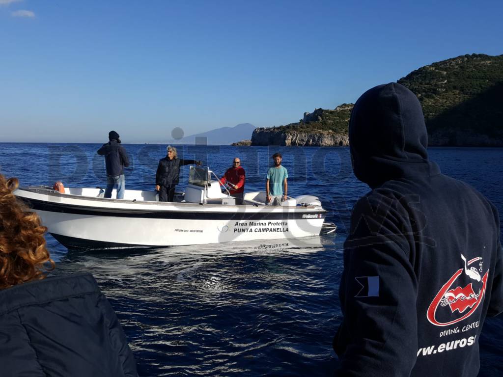 Bonifica fondali penisola sorrentina, tra reti e nasse spunta anche un ordigno bellico