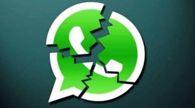 WhatsApp down in molte parti del mondo. C'è anche l'Italia