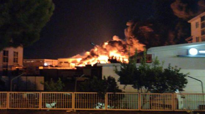 incendio battipaglia