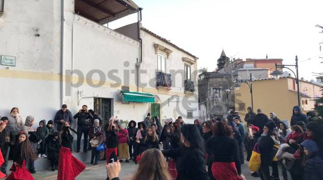 Positano Montepertuso si balla in piazza