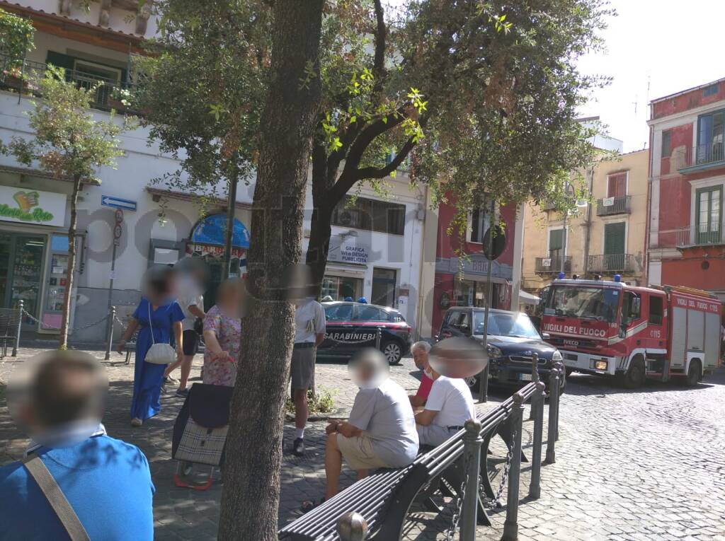 donna senza vita in via san michele