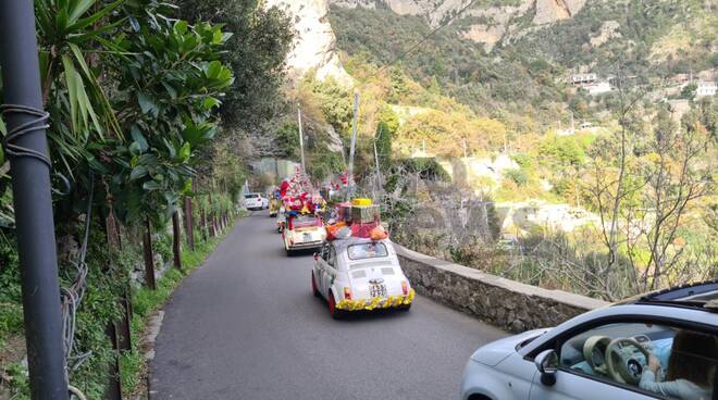 fiat 500 natalizie positano