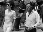 Gianni Agnelli oggi avrebbe compiuto 100 anni. Ricordiamo il suo amore per Ravello e Jacqueline Kennedy