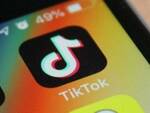 Tik Tok introduce due nuove funzioni contro molestie e bullismo