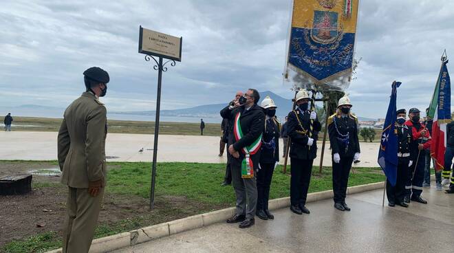 Castellammare di Stabia, inaugurata in villa comunale la piazza dedicata ai Caduti di Nassiriya