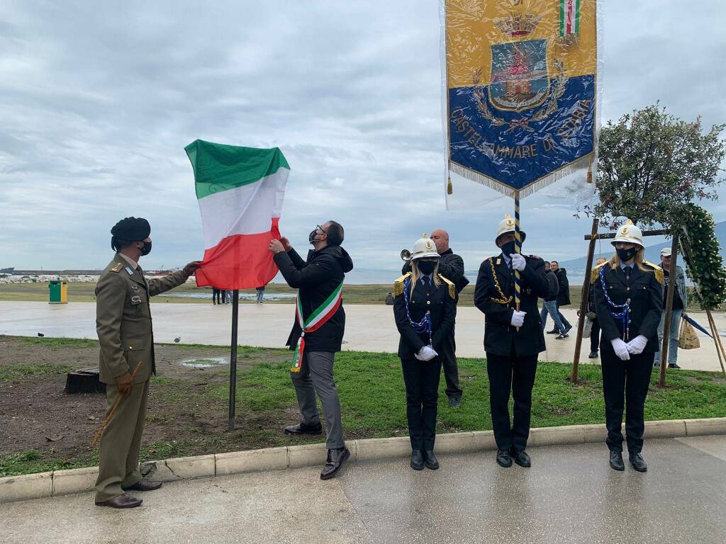 Castellammare di Stabia, inaugurata in villa comunale la piazza dedicata ai Caduti di Nassiriya