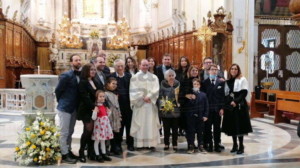 Nozze d'Oro ad Ariano per 106 coppie, festa nella cattedrale - Nuova Irpinia