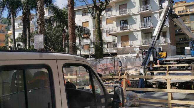 Sant'Agnello, lavori in corso per voragine e stazione: la città di prepara all'estate