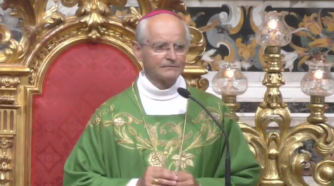 Piano di Sorrento, Mons. Arturo Aiello invita a rimandare le discussioni sul Giuspatronato. Domenico Cinque: "Da laico vado avanti"