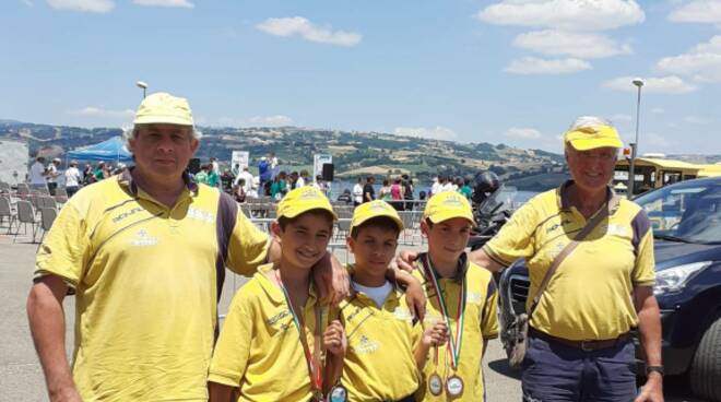 Tre bambini di Positano alle gare del Circuito Regionale Canoa Giovani a Campolattaro. Tra le associazioni partecipanti anche il Circolo Alimuri di Meta