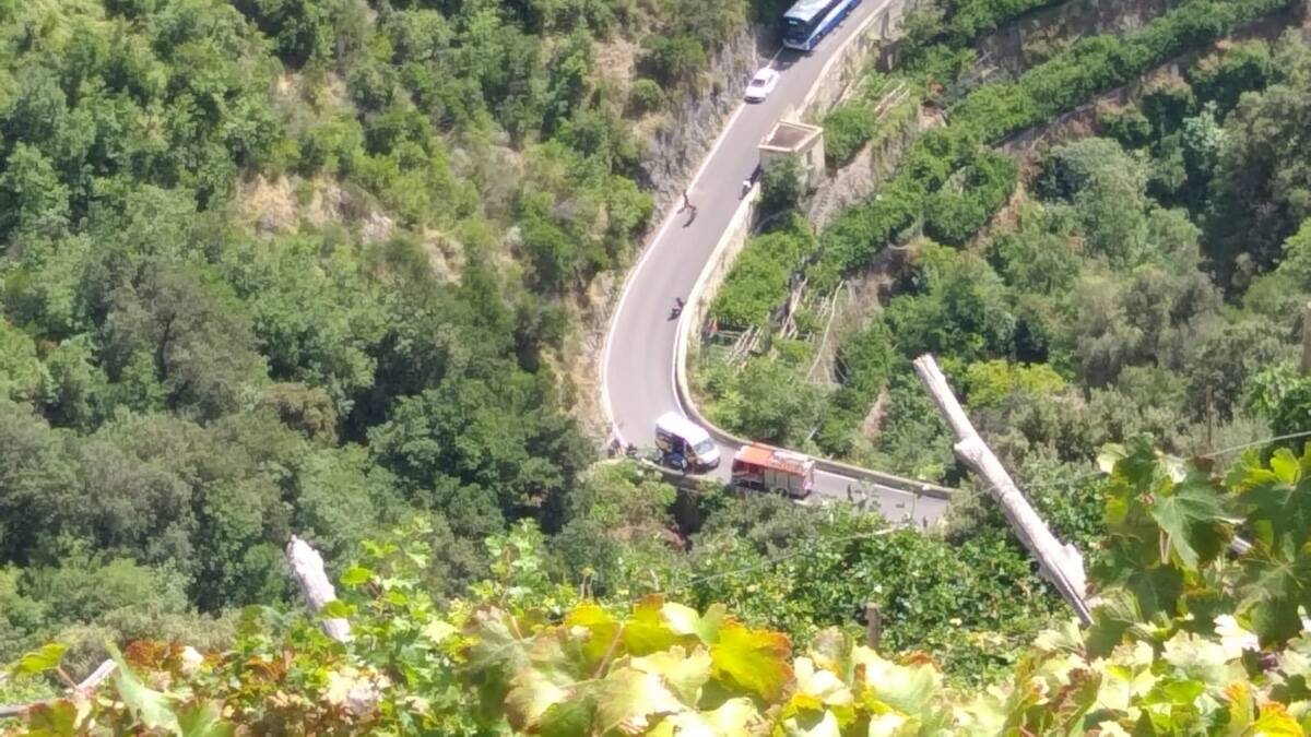 incidente a Maiori due donne nel dirupo