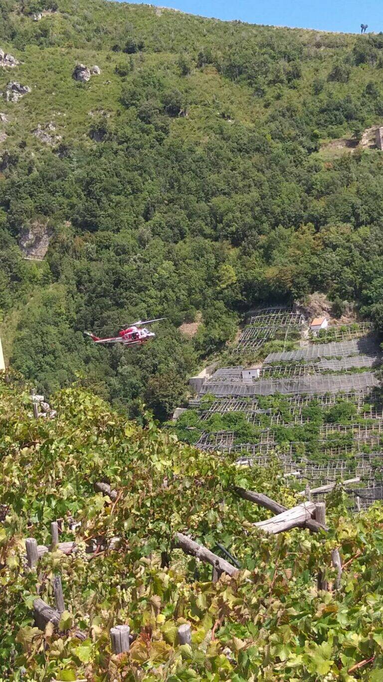 incidente a Maiori due donne nel dirupo