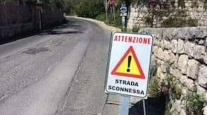 Strade dissestate a Massa Lubrense 