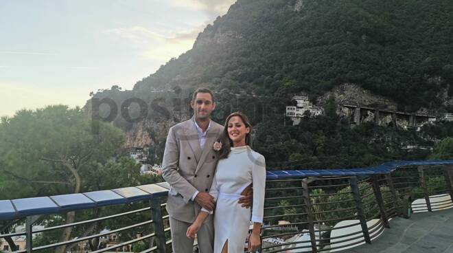 Coppia di Londra decide di sposarsi a Positano: "Abbiamo visto le foto da Instagram, un posto bellissimo"