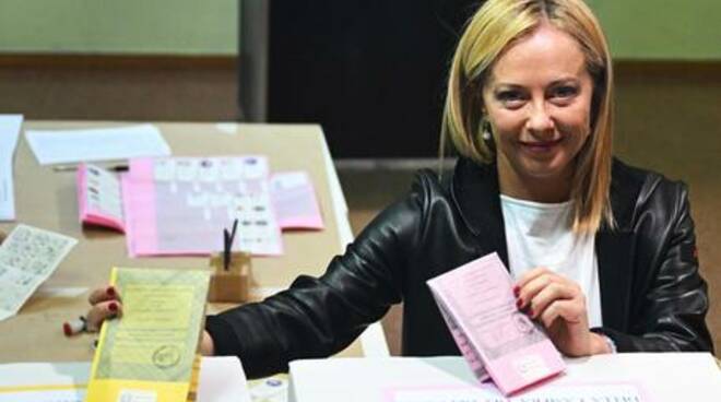 Giorgia Meloni al voto