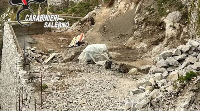 Amalfi, piscina e terrazzamento senza autorizzazioni: denunciati i titolari di una struttura alberghiera