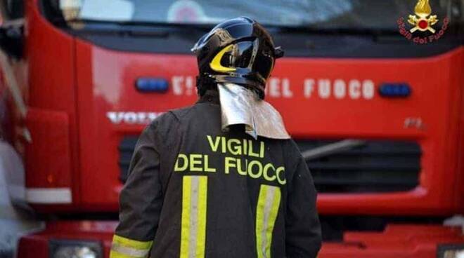 Maiori: ragazza perde il sentiero in montagna e viene salvata dai Vigili del Fuoco.