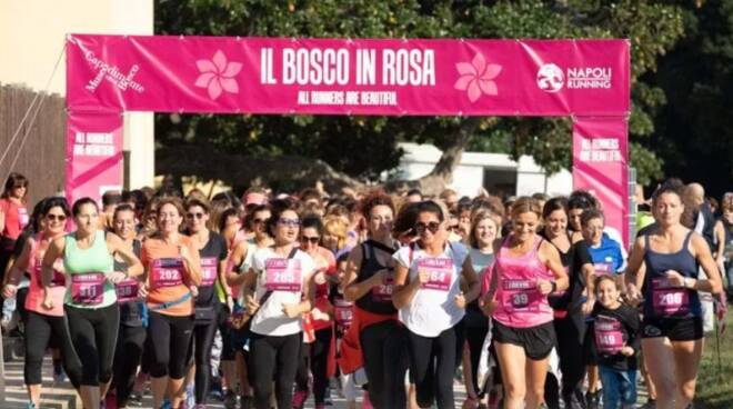 A Napoli "Corsa Rosa" contro la violenza sulle donne