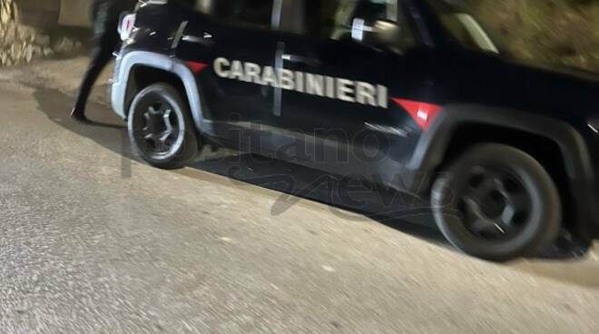 Carabinieri a Tramonti per furto nelle case