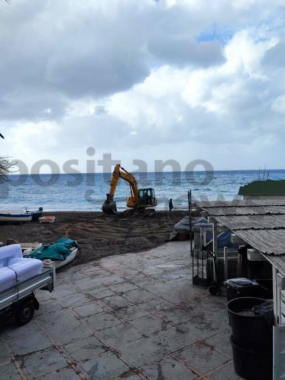 Lavori molo spiaggia positano