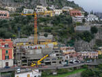 Positano, in fase di smontaggio la gru a Liparlati