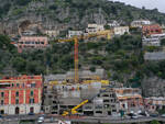 Positano, in fase di smontaggio la gru a Liparlati