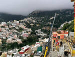 Positano, in fase di smontaggio la gru a Liparlati