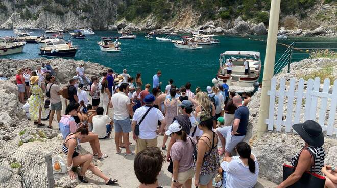 caos marina piccola capri