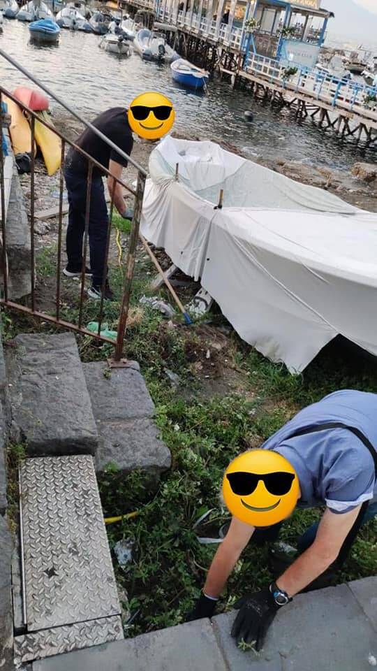 Sorrento, pulizia dell'arenile a Marina Grande in vista dei festeggiamenti in onore di Sant'Anna