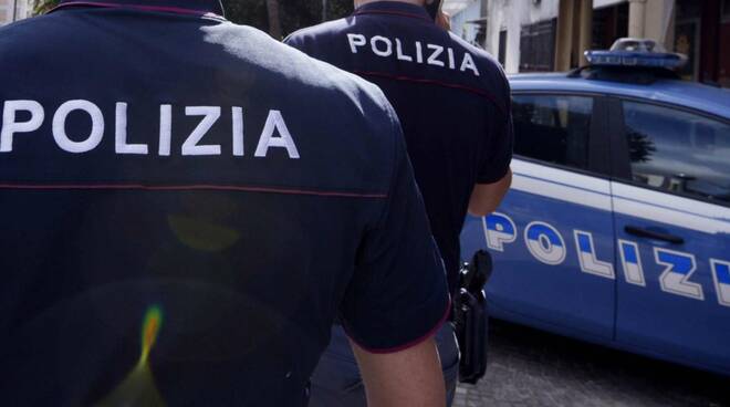 https://www.positanonews.it/photogallery_new/images/2023/08/polizia-3388060.660x368.jpg