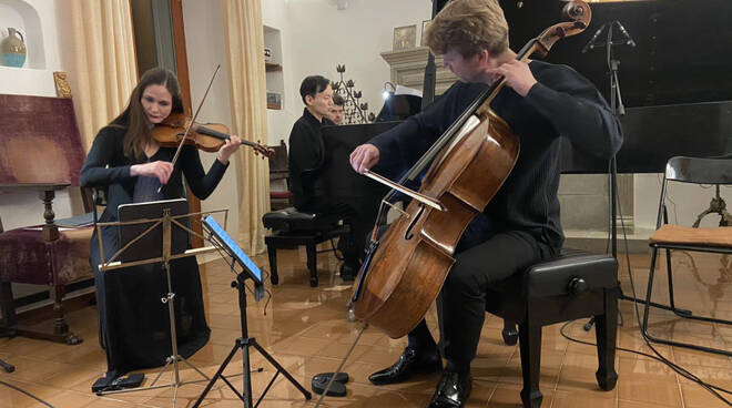 Positano, la magia delle note di Robert Schumann nella splendida scenografia di Casa Orfeo  