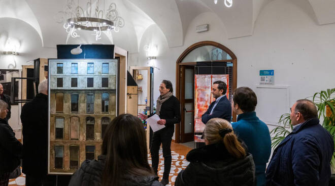 Positano, presso l'ufficio del turismo la mostra "Sconfina Menti" a cura dell'associazione ADIN