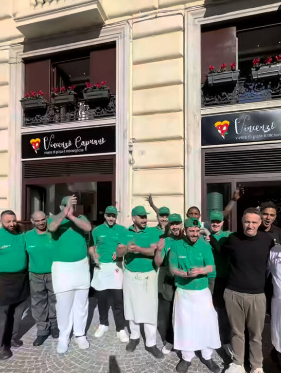 Le forbici diventano simbolo della nuova apertura di Vincenzo Capuano -  Pizza Tales