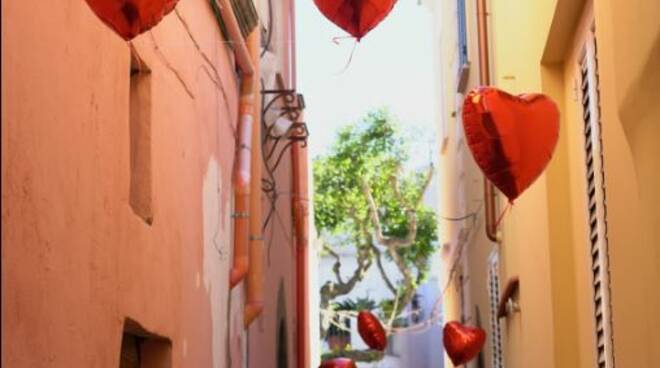 SAN VALENTINO, FORIO DIVENTA LA CAPITALE DELL’AMORE