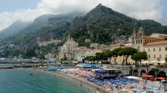 spiaggia amalfi