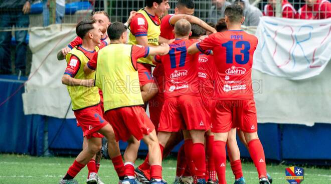 Foto di Michele Abbagnara tratta dalla pagina di Facebook di FC Costa d’Amalfi 