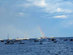 Arcobaleno e yacht a Positano