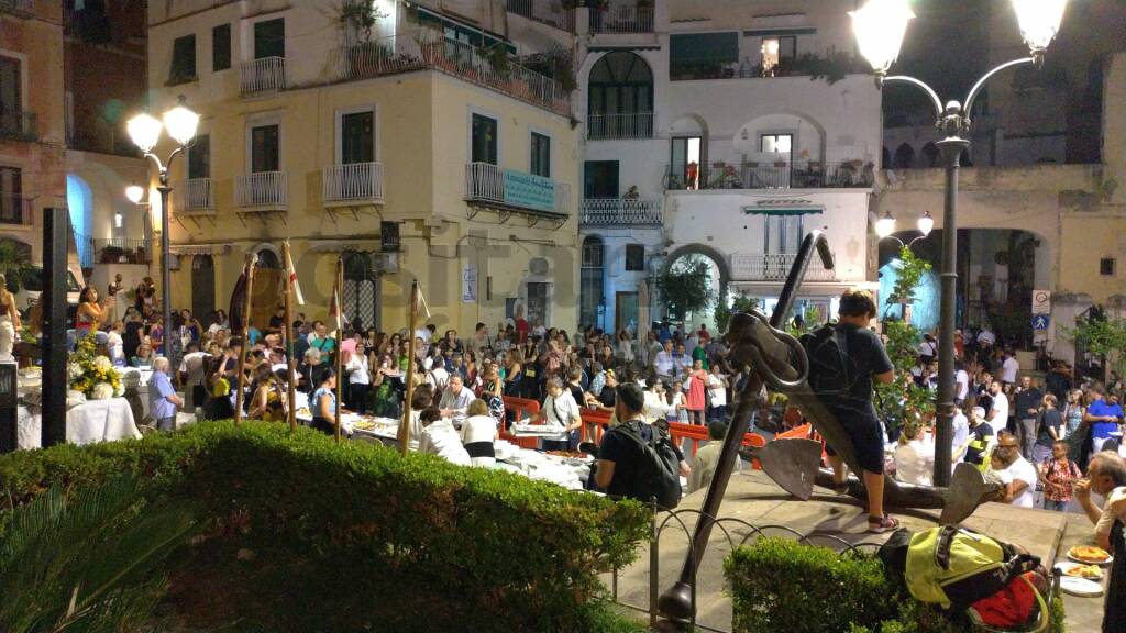 Festa grande per don Pasquale Abitabile ad Amalfi dopo la messa a Praiano e Tovere