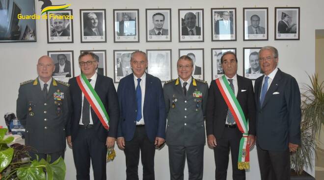 GDF NAPOLI: IL COMUNE DI CASAMICCIOLA TERME (NA) CONFERISCE LA “CITTADINANZA ONORARIA” ALLA GUARDIA DI FINANZA