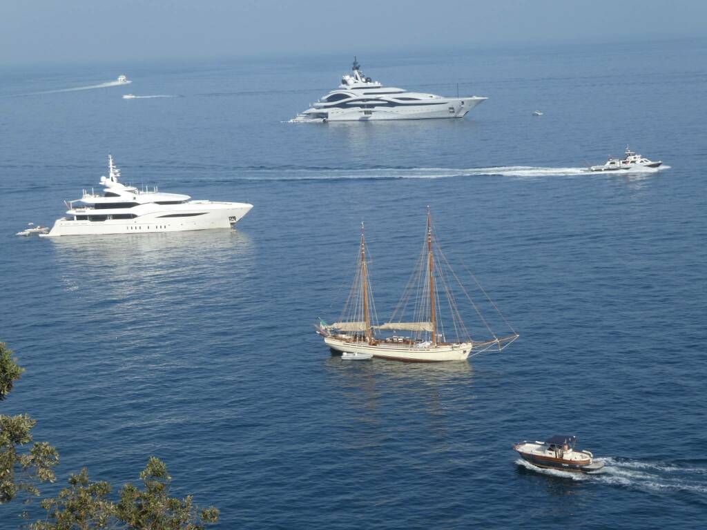 Il mare di oggi: Il Golfo di Sorrento tra lusso e tradizione