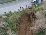 Lavori conclusivi di messa in sicurezza per la frana a via la Rocca