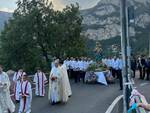 Positano la processione per la Madonna delle Grazie a Montepertuso col Vescovo Michele Fusco 