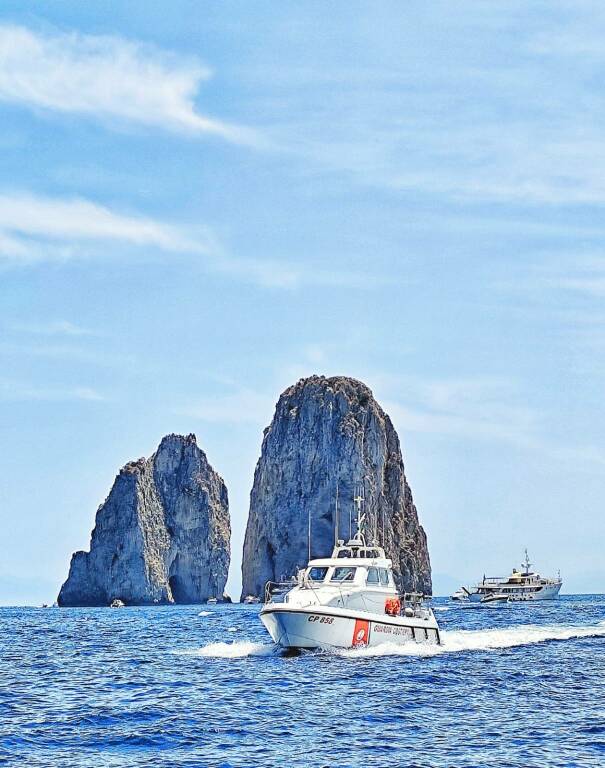 Un mese di "Mare e laghi sicuri 2024" con la Guardia Costiera a Capri