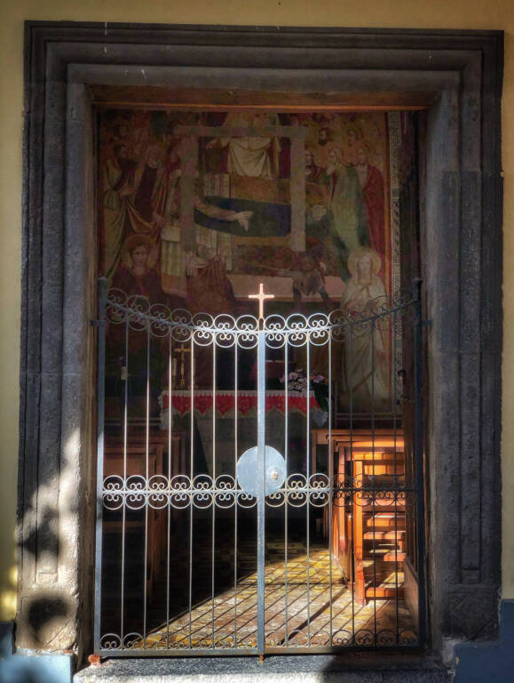 Buona Festa dell’Assunzione e Buon Ferragosto da un gioiello del borgo di Massaquano a Vico Equense