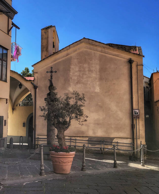 Buona Festa dell’Assunzione e Buon Ferragosto da un gioiello del borgo di Massaquano a Vico Equense