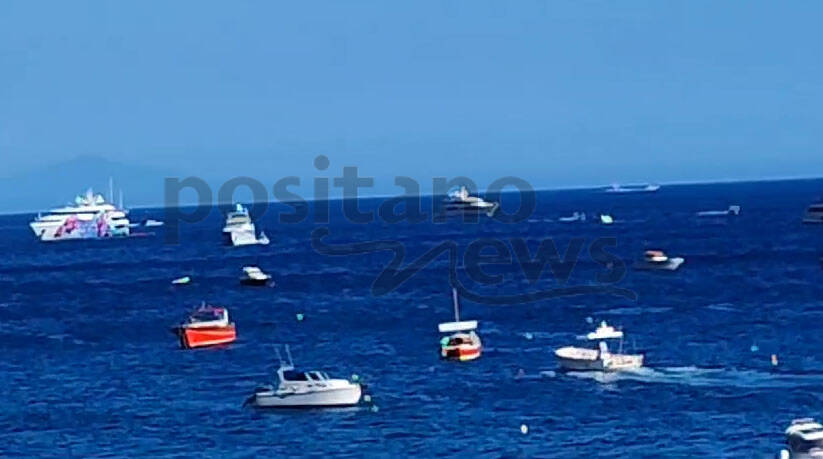 Yacht di lusso a Positano