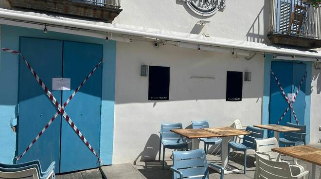 ALCOL A MINORI, SOSPESA LA LICENZA AL BAR "CAFFE' CENTRALE" A FORIO